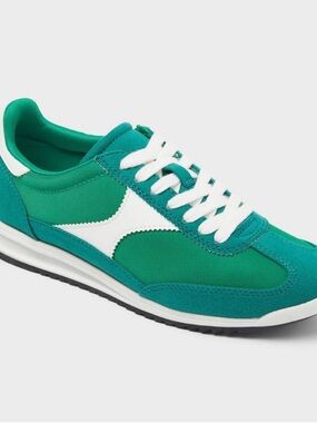 Universal Thread Green Skyler Sneakers size 7